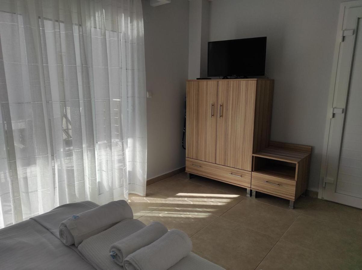 Blue Beach Apartments Офринио Экстерьер фото