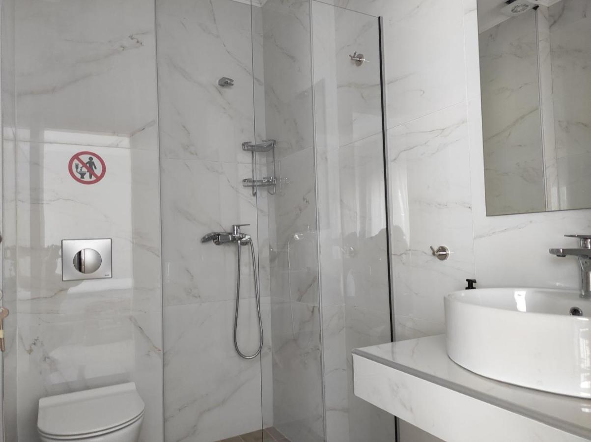 Blue Beach Apartments Офринио Экстерьер фото